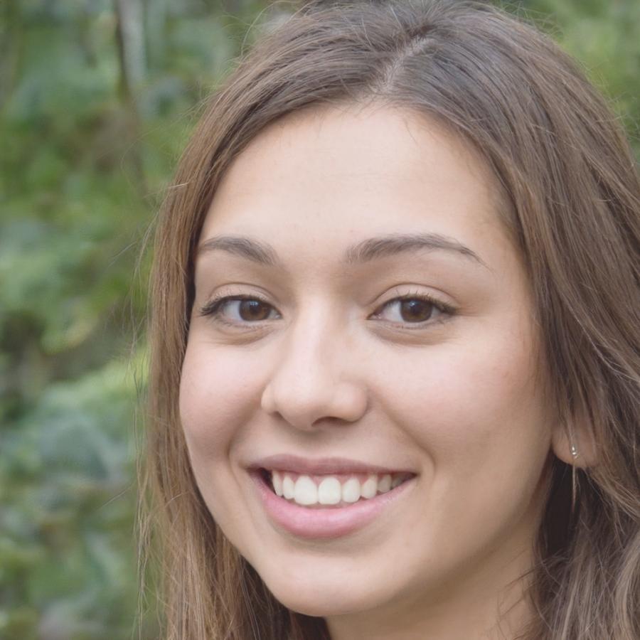 Sarah Müller, Leitende Finanzberaterin bei vyrondethalqo